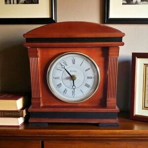 Bulova 9×10 Large Wood Table Top Clock Chime Home Decor Library Office Mantel